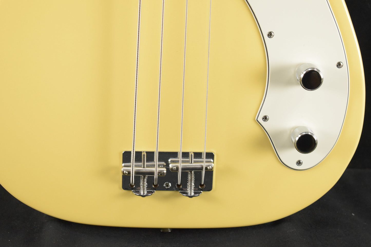 Fender Vintera II '70s Telecaster Bass Vintage White Maple Fingerboard