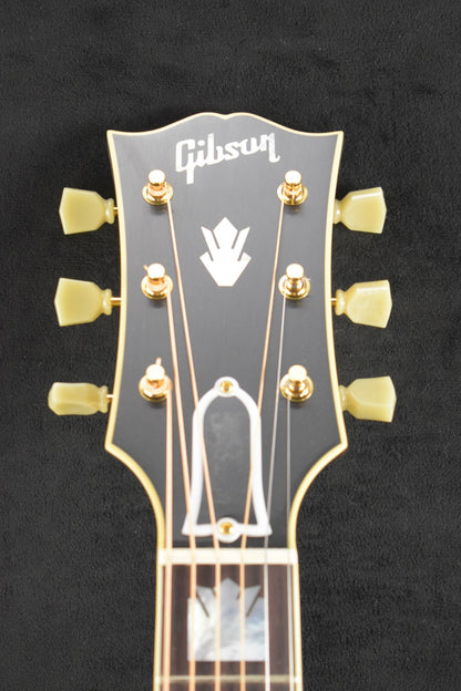 Gibson Custom Shop 1957 SJ-200 Vintage Sunburst
