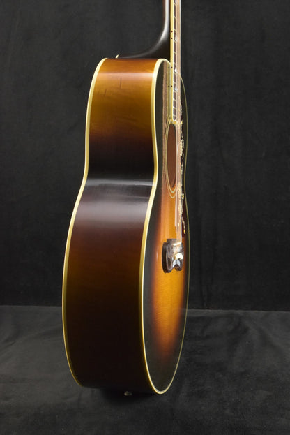 Gibson Custom Shop 1957 SJ-200 Vintage Sunburst