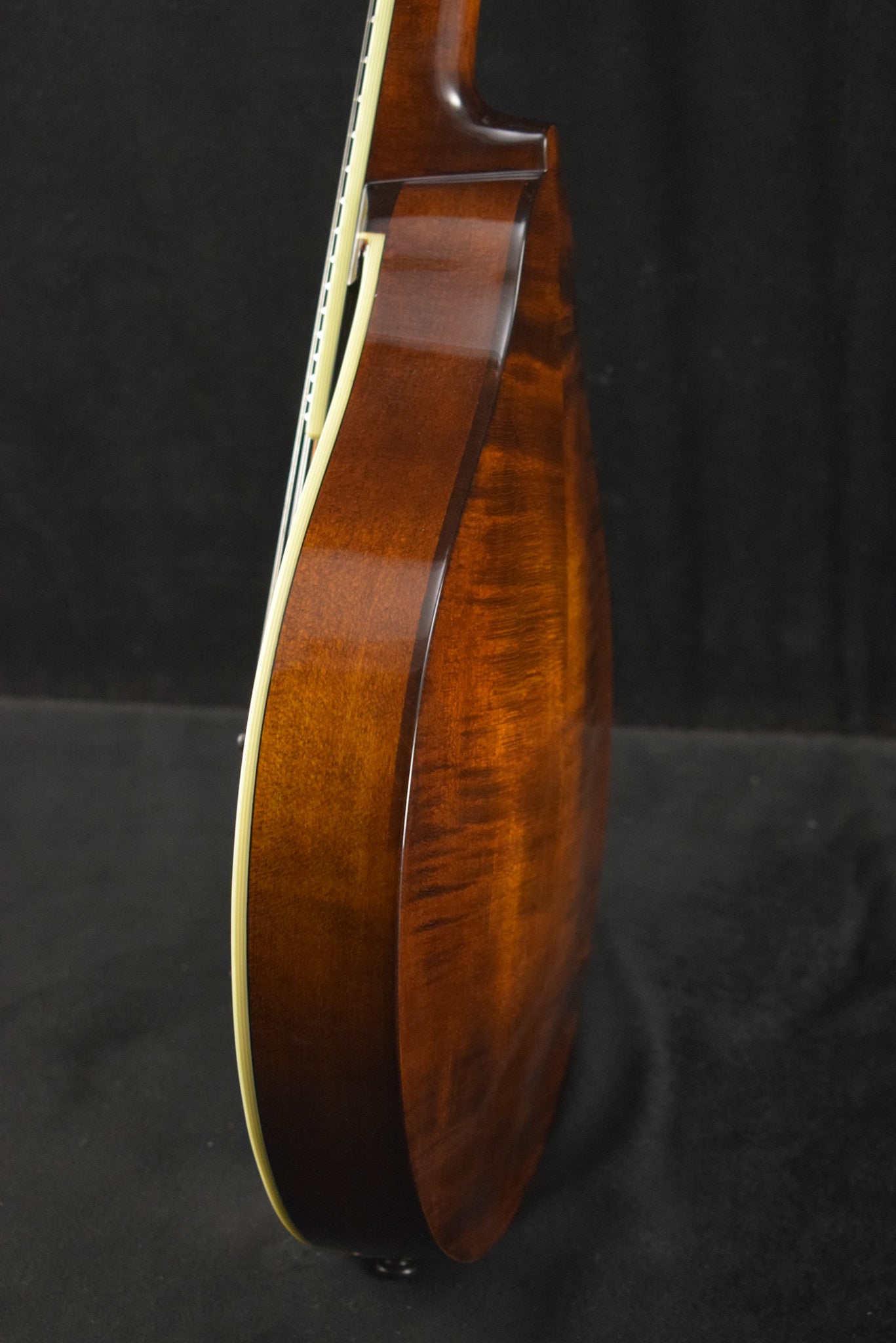 Eastman MD505 A-Style F-Hole Mandolin Classic Gloss