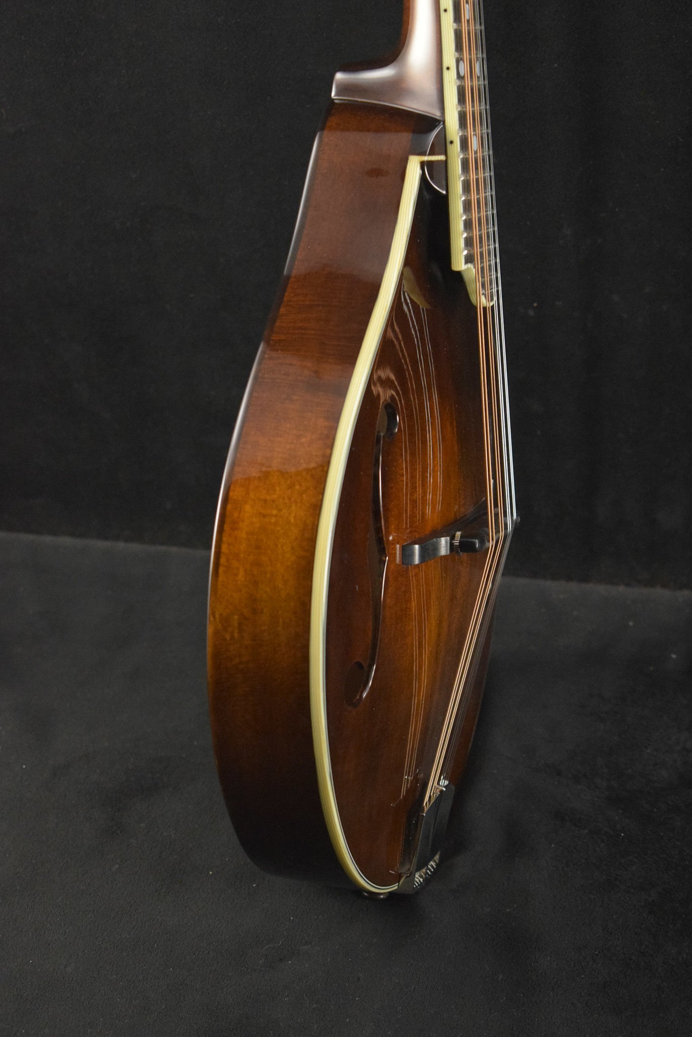 Eastman MD505 A-Style F-Hole Mandolin Classic Gloss