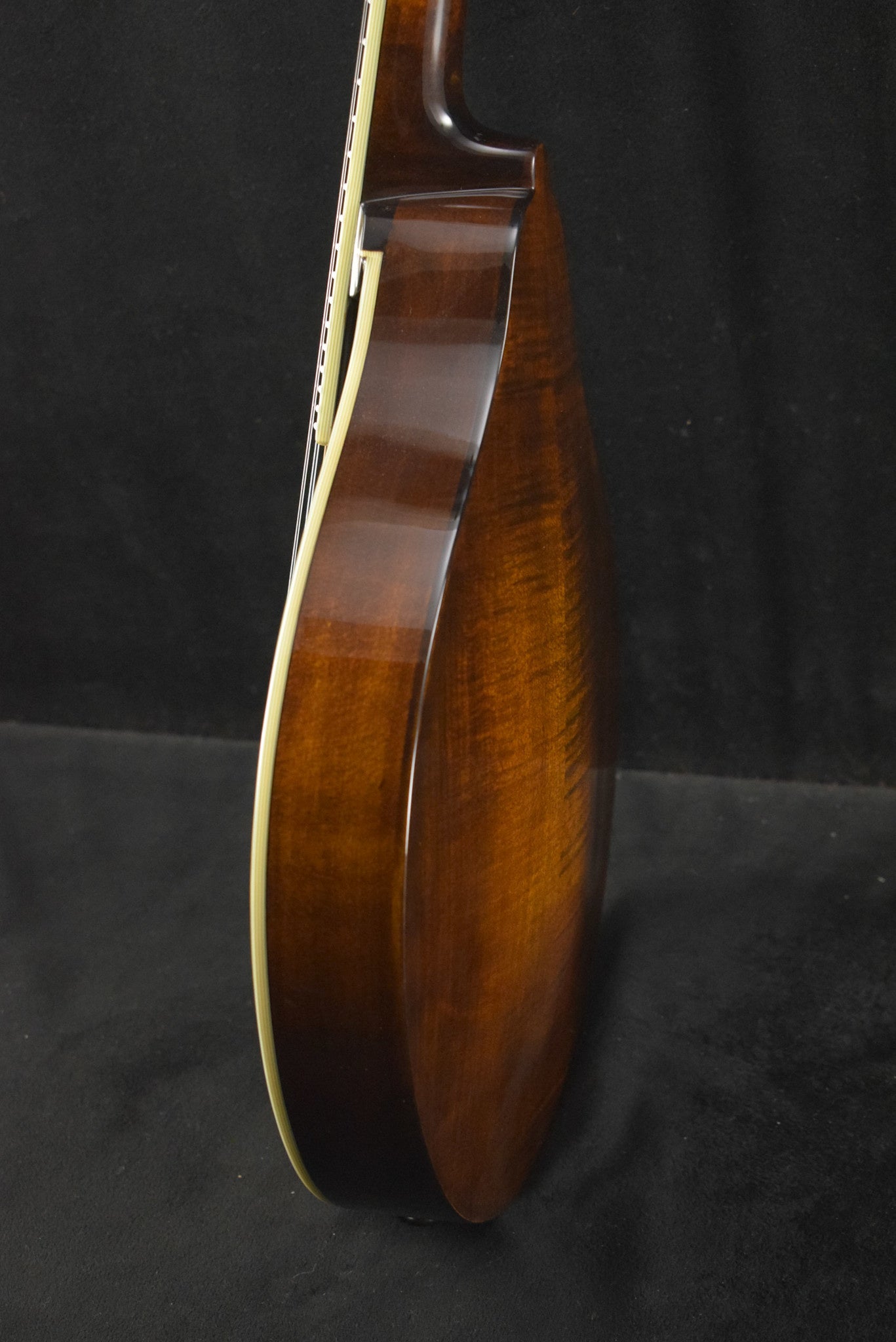Eastman MD505 A-Style F-Hole Mandolin Classic Gloss