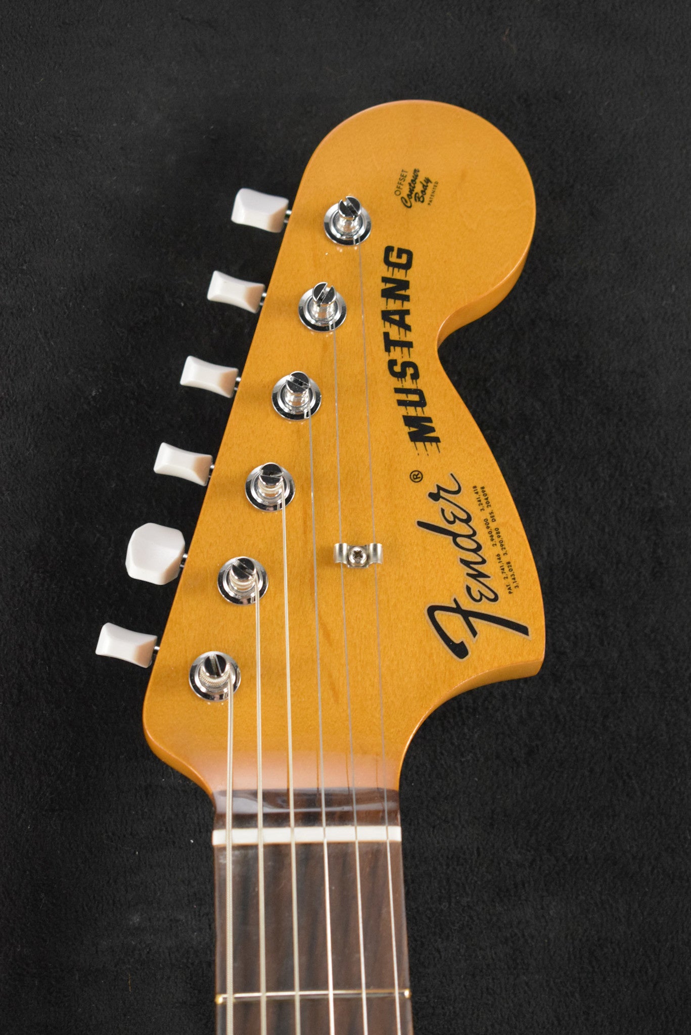 Fender Vintera II '70s Competition Mustang Competition Burgundy Rosewood Fingerboard