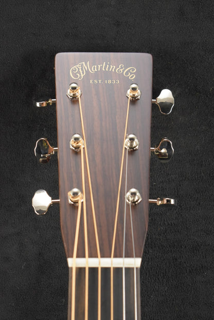 Martin D-28 Ambertone Gloss