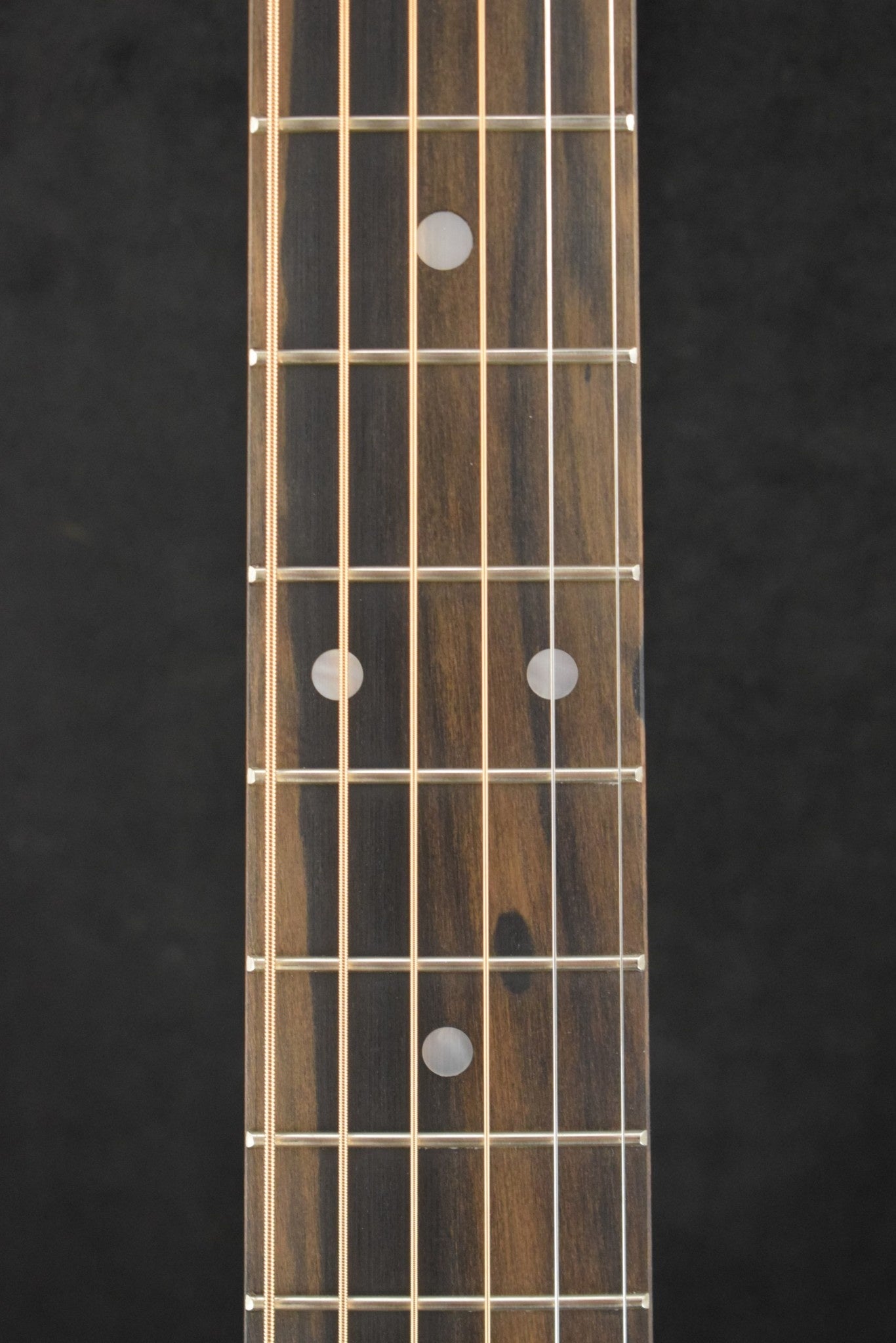 Martin D-28 Ambertone Gloss