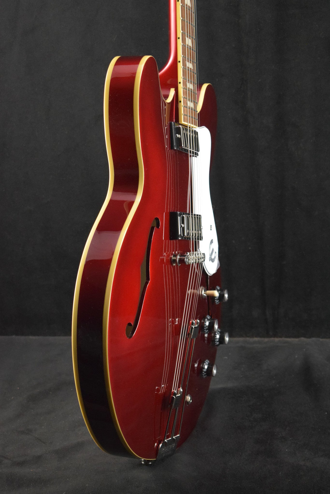 Epiphone Riviera (Frequensator Tailpiece) Sparkling Burgundy