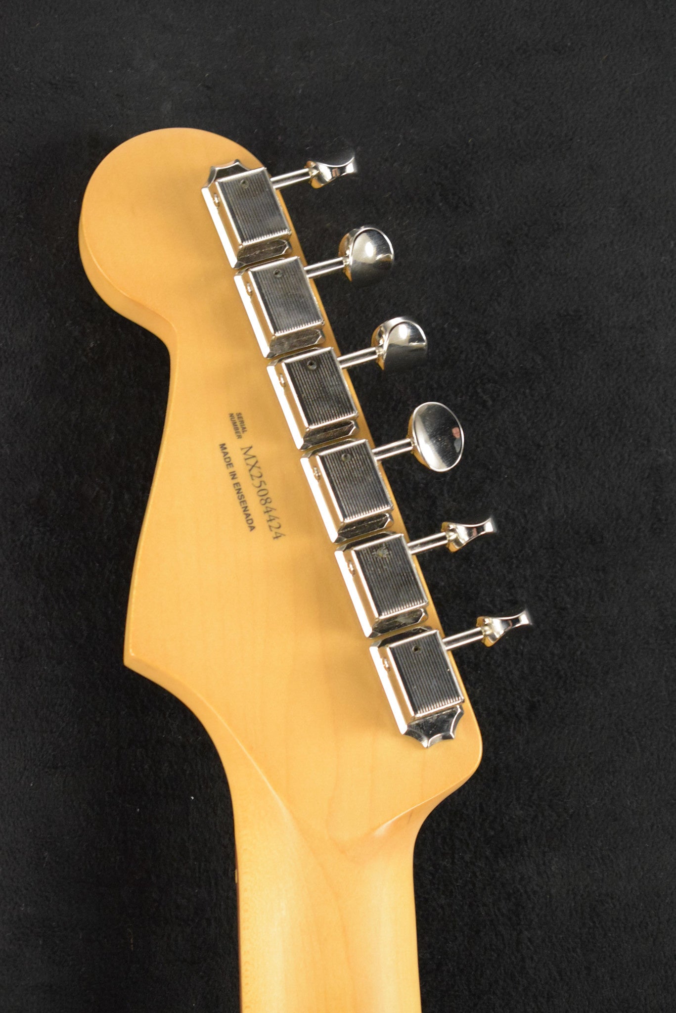 Fender Player II Stratocaster HSS Polar White Rosewood Fingerboard