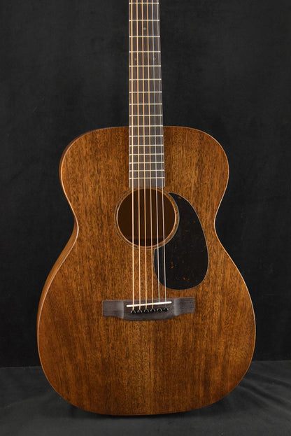 Martin 00-15M Mahogany Satin