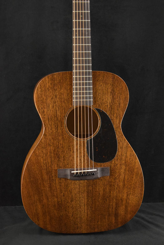 Martin 00-15M Mahogany Satin