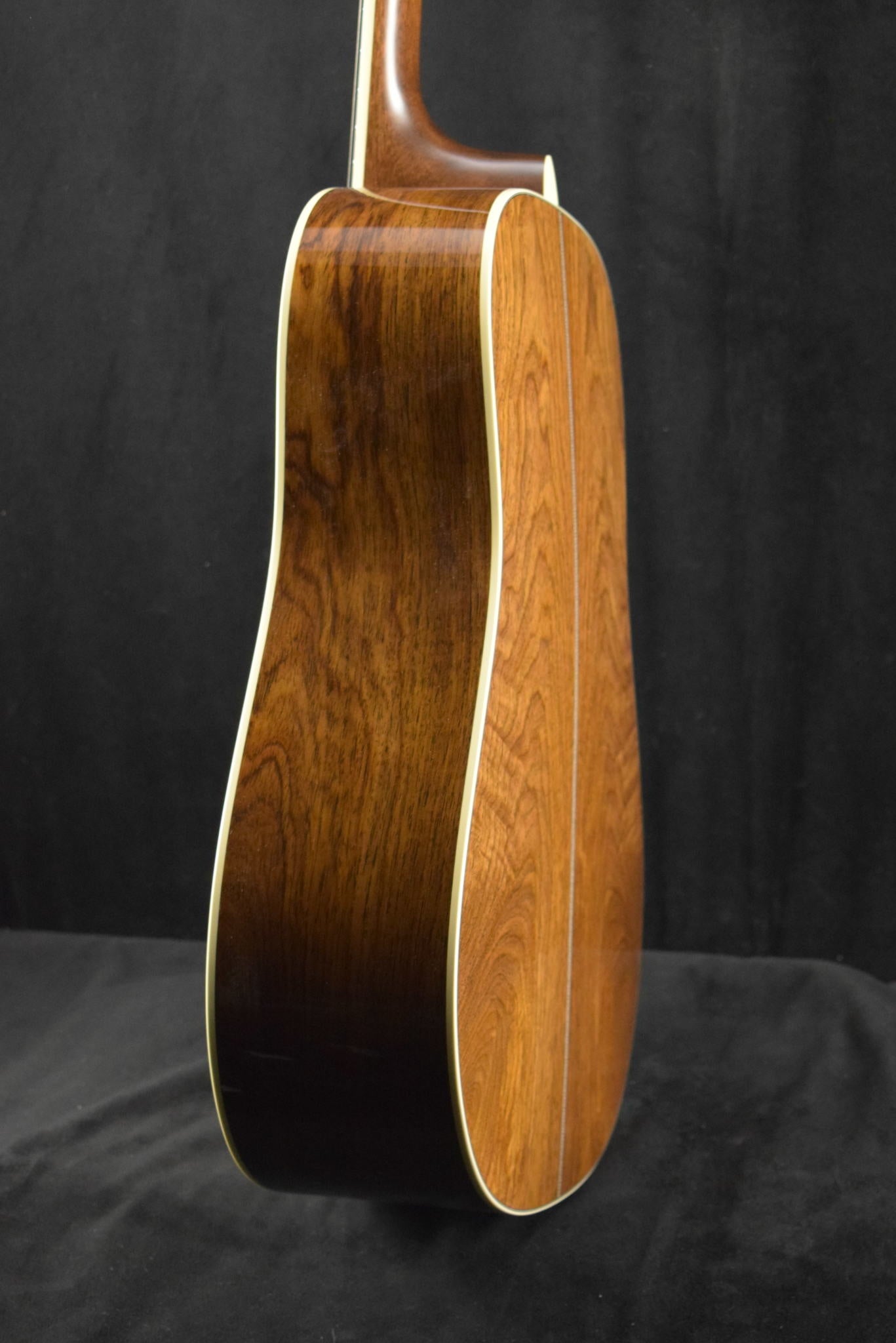 Martin Custom Shop Dreadnought Guatemalan Rosewood 1933 Ambertone