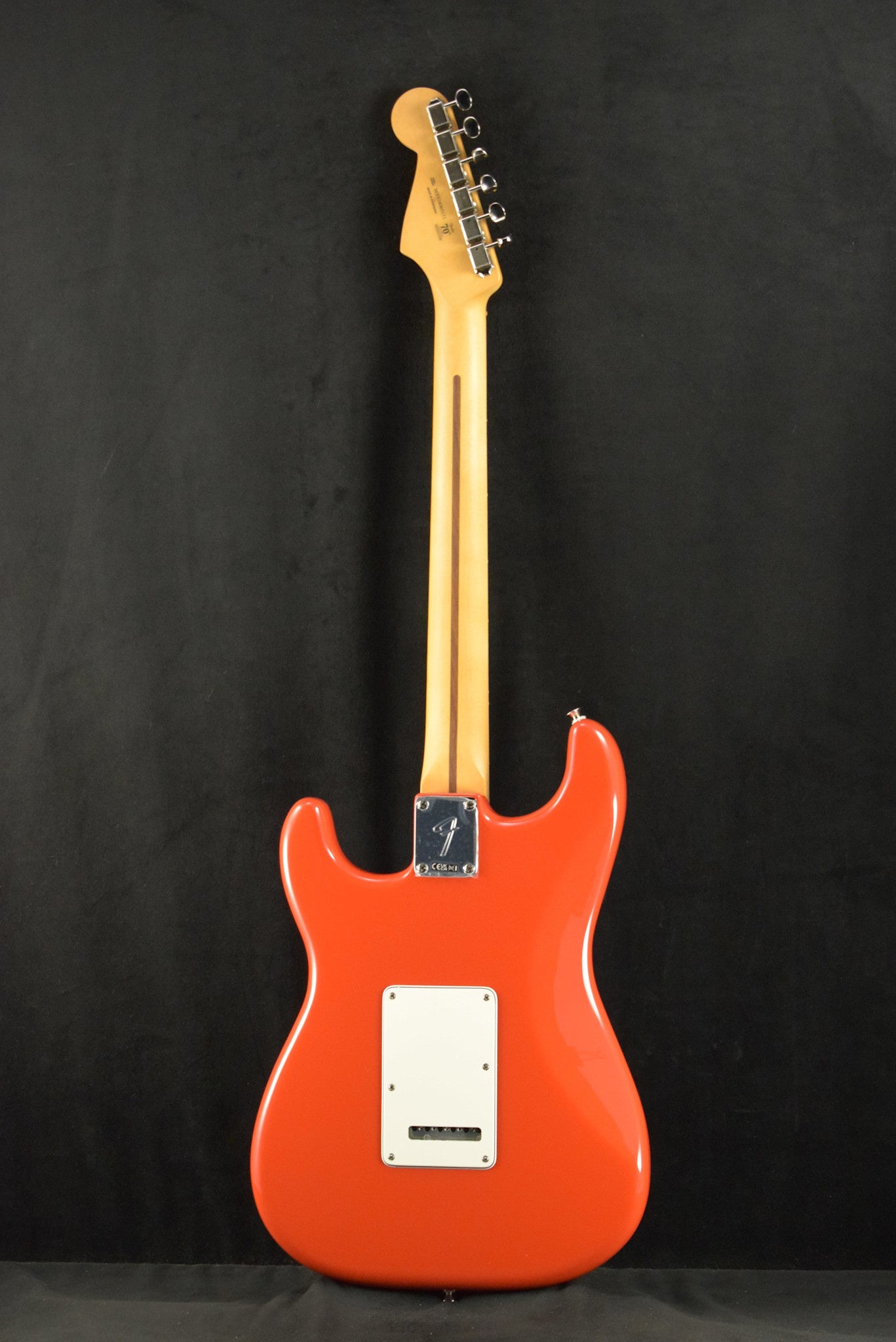Fender Player II Stratocaster Coral Red Rosewood Fingerboard