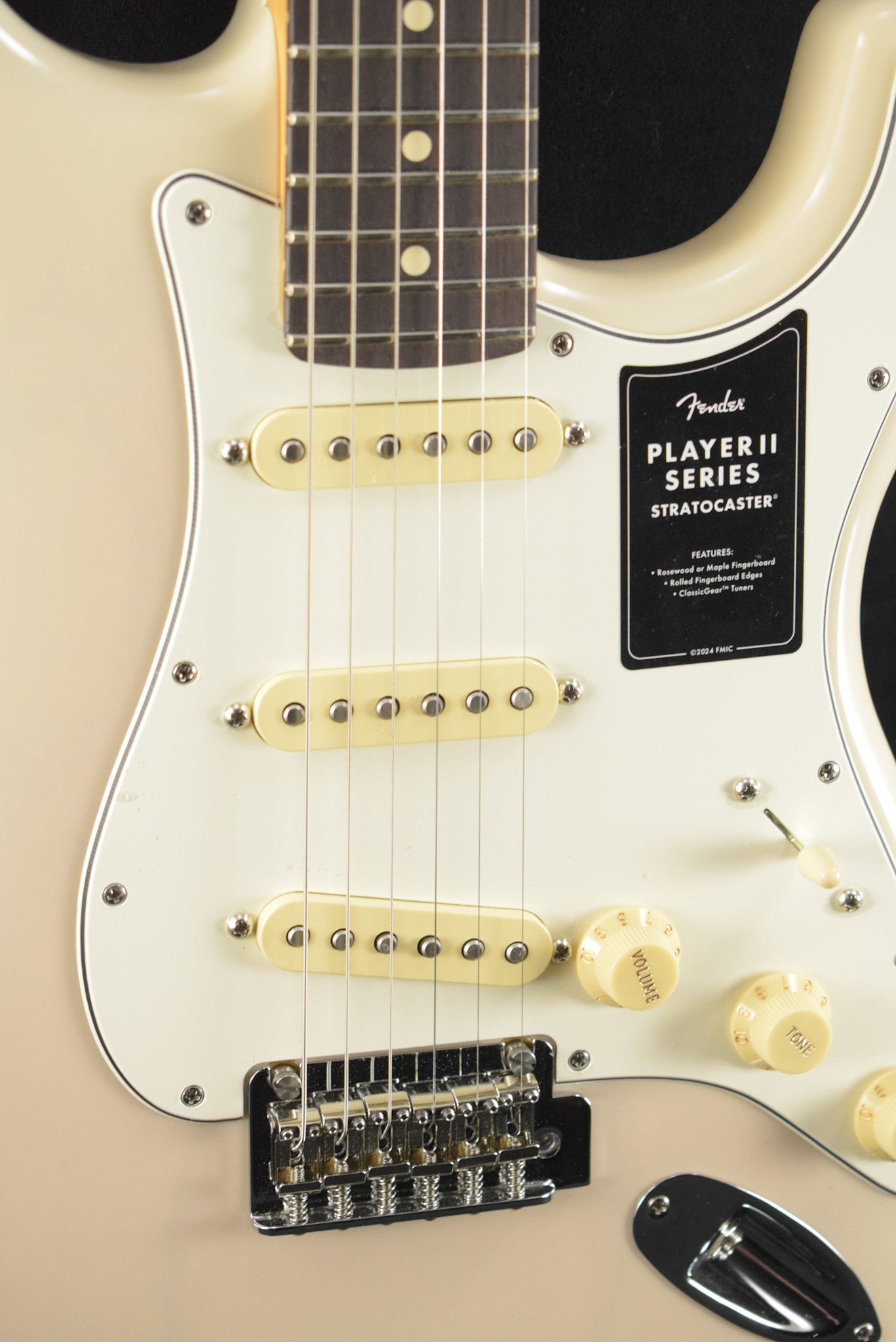 Fender Player II Stratocaster White Blonde Rosewood Fingerboard