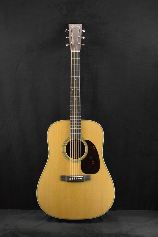 Martin D-28 Natural