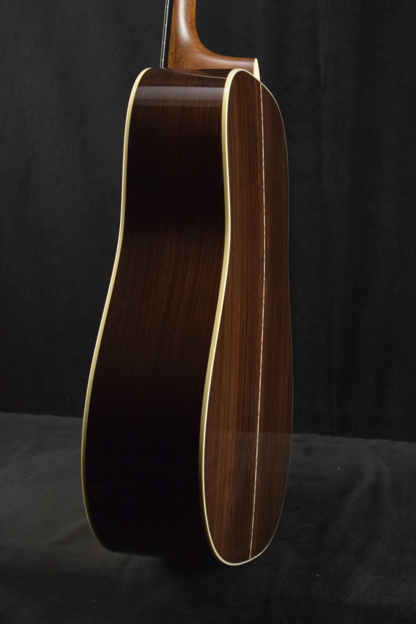 Martin D-28 Natural