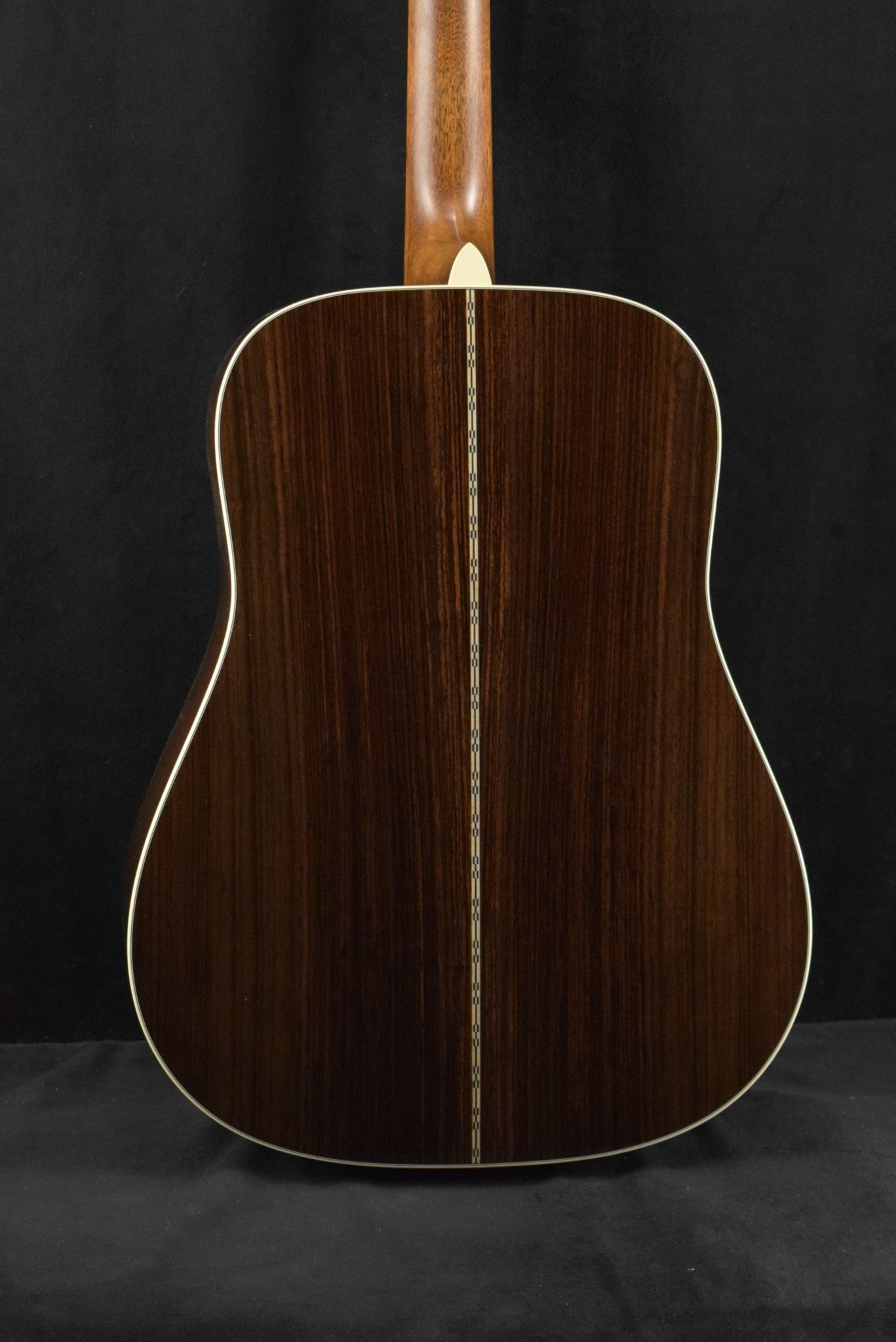 Martin D-28 Natural
