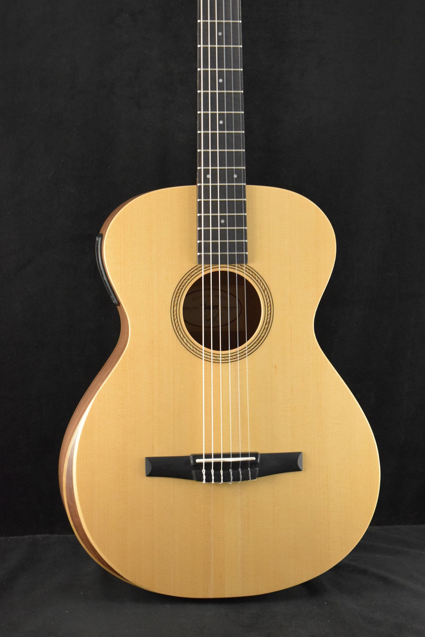 Taylor Academy 12e-N Nylon-String Acoustic-Electric Natural