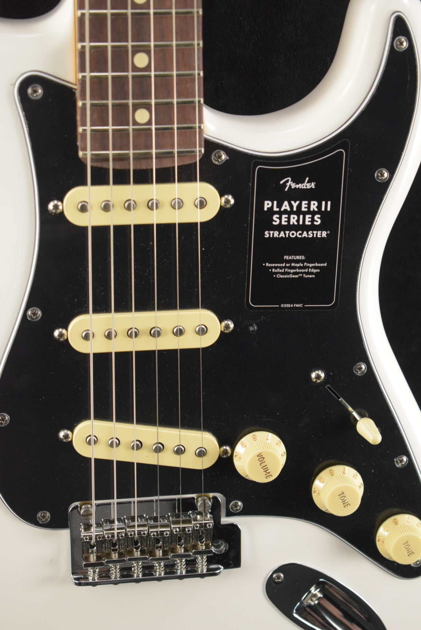 Fender Player II Stratocaster Polar White Rosewood Fingerboard