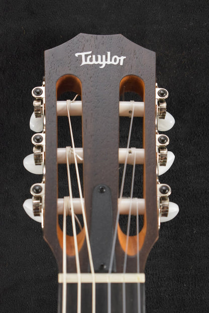 Taylor Academy 12e-N Nylon-String Acoustic-Electric Natural