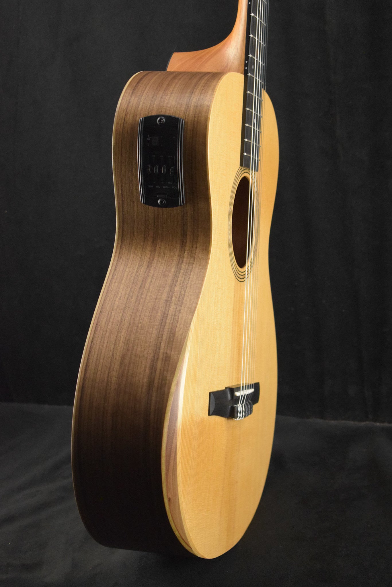 Taylor Academy 12e-N Nylon-String Acoustic-Electric Natural