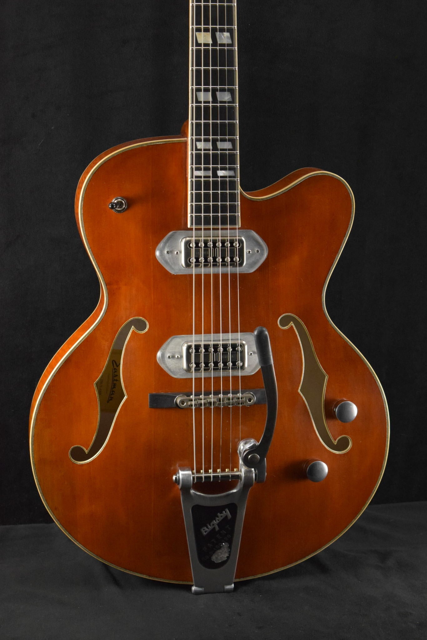 Eastman T58/V-AMB Bigsby Archtop Antique Amber Varnish Finish
