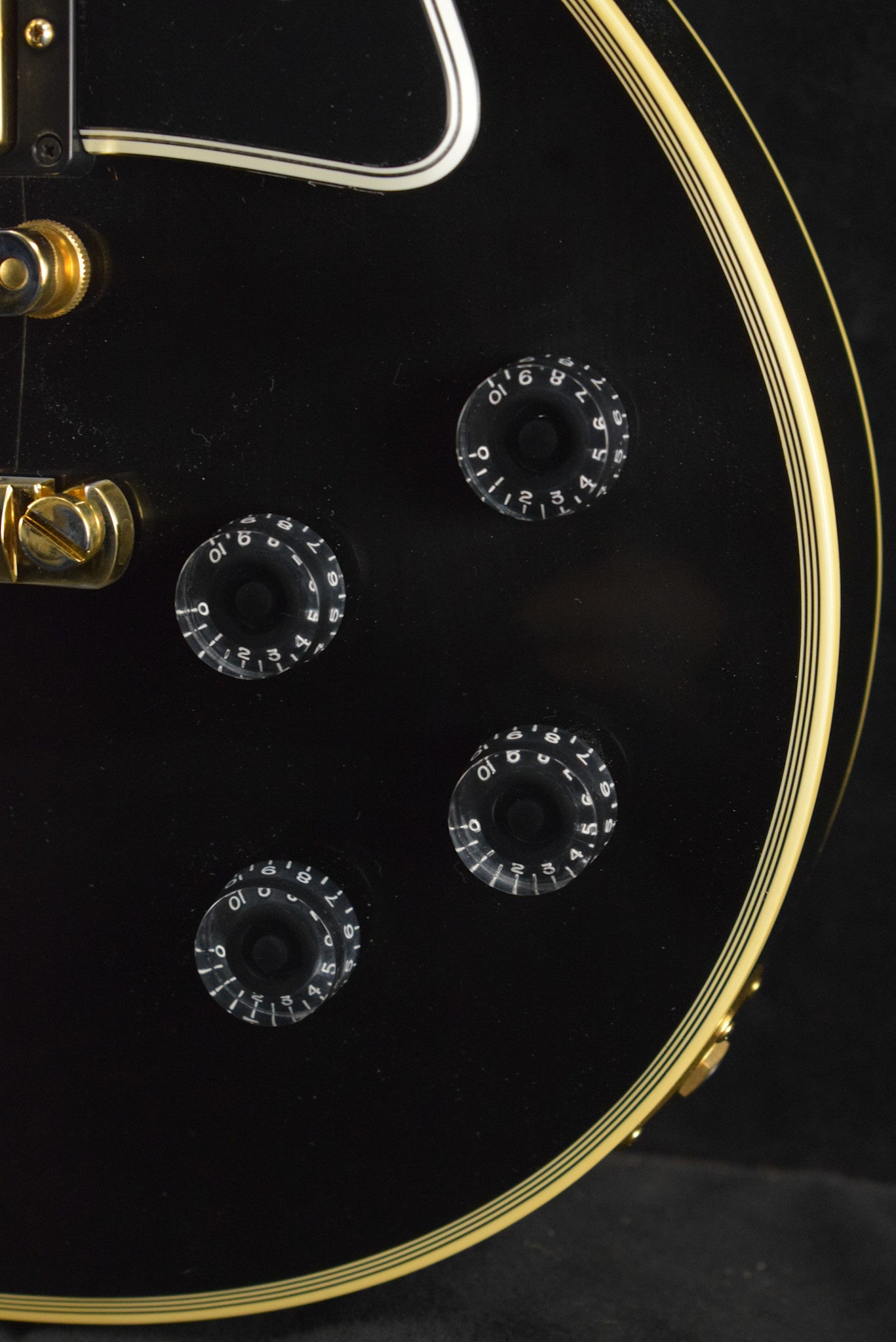 Gibson Custom Shop Les Paul Custom Chambered Body Slim Neck 3 Pickup Ebony VOS GH