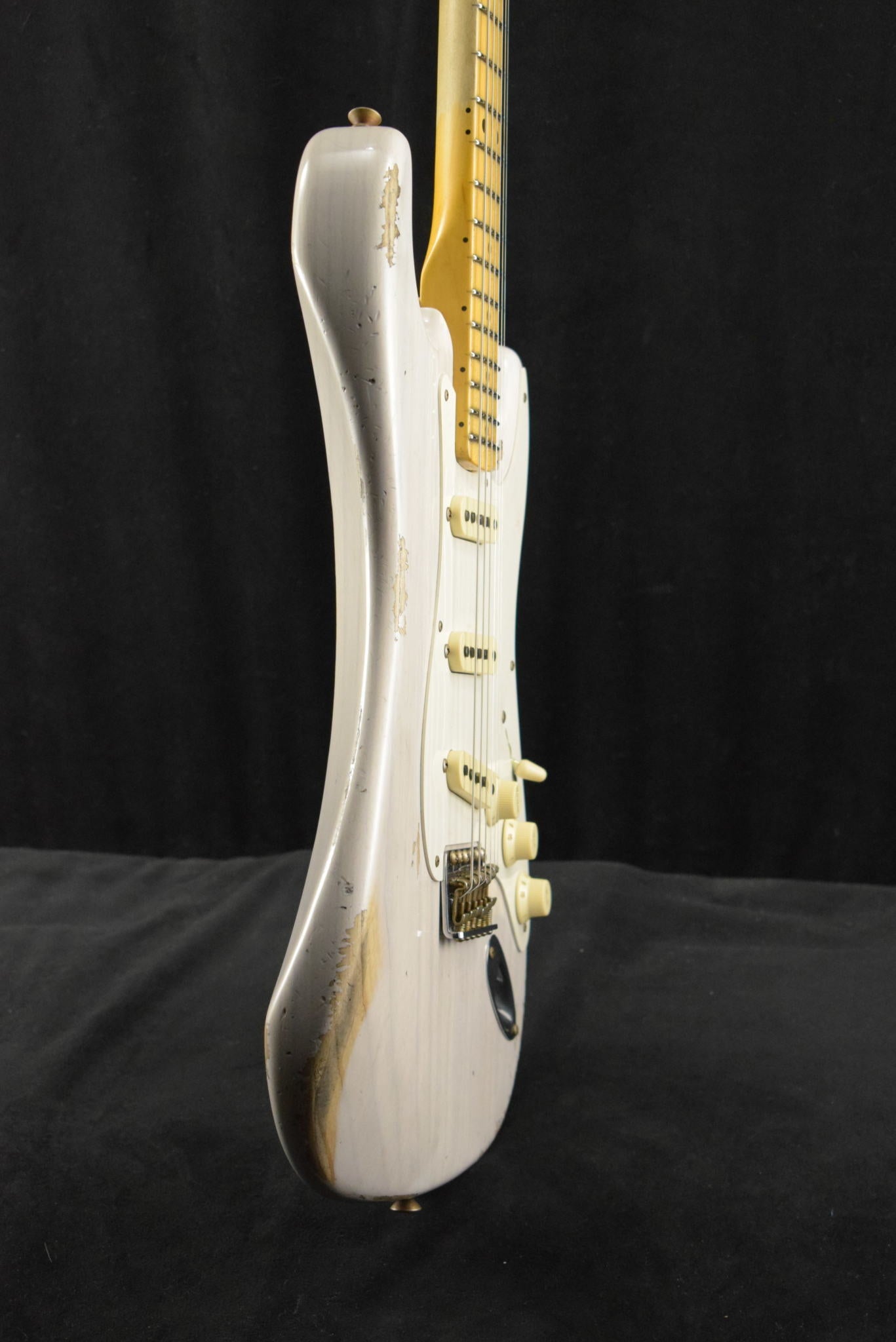 Fender Custom Shop 1957 Stratocaster Relic Aged White Blonde