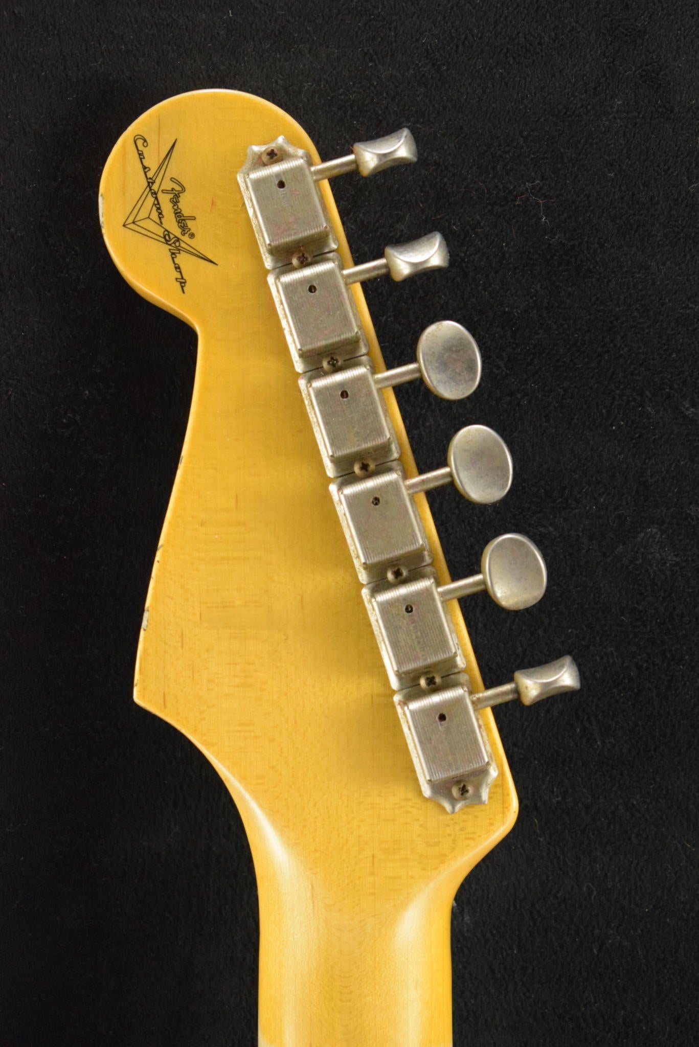 Fender Custom Shop 1957 Stratocaster Relic Aged White Blonde