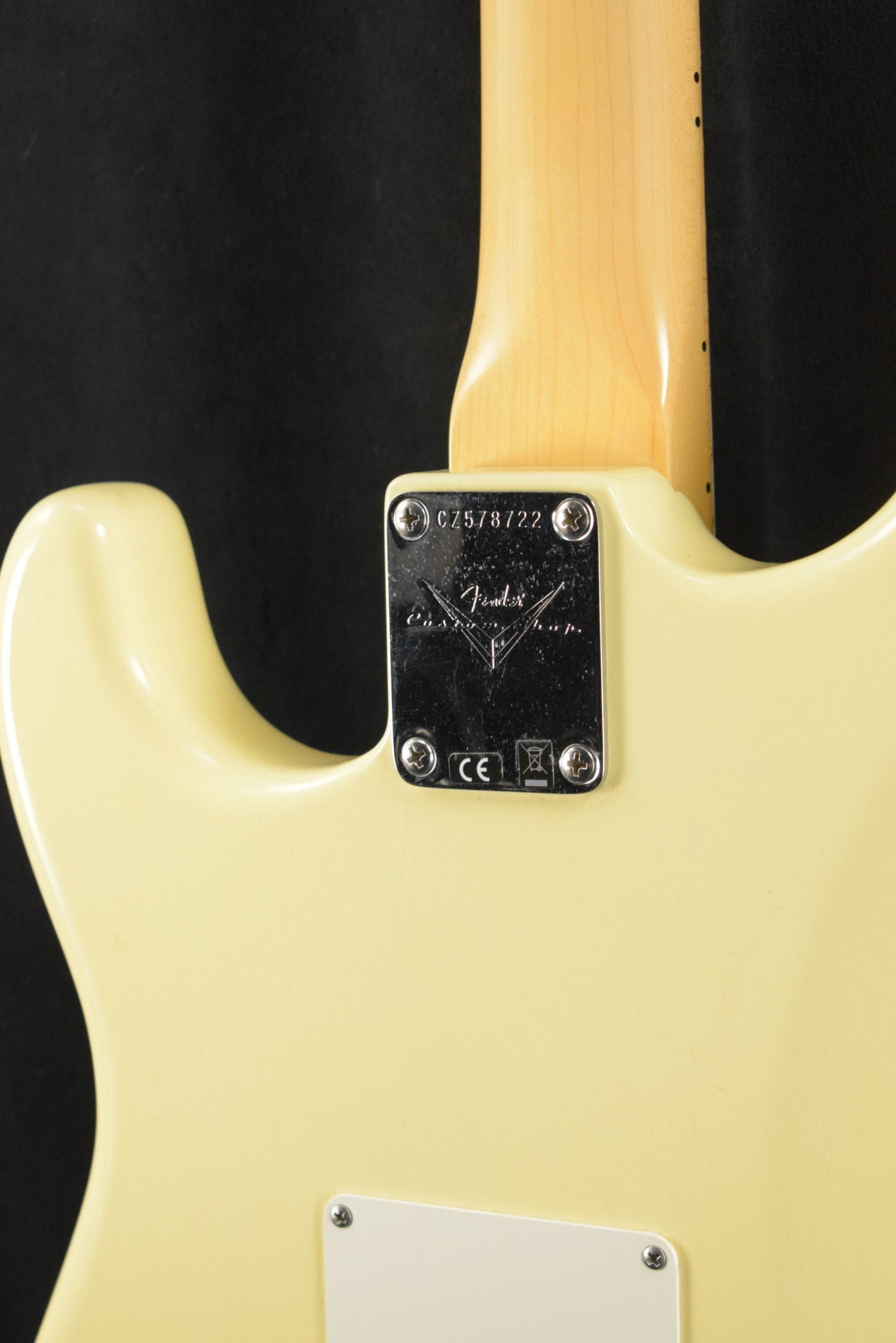 Fender Custom Shop '68 Stratocaster DLX Closet Classic - Aged Vintage White