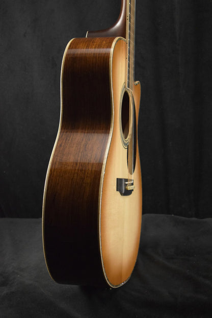 Martin Custom Shop Grand Performance Italian Alpine Spruce Guatemalan Rosewood Toasted Burst