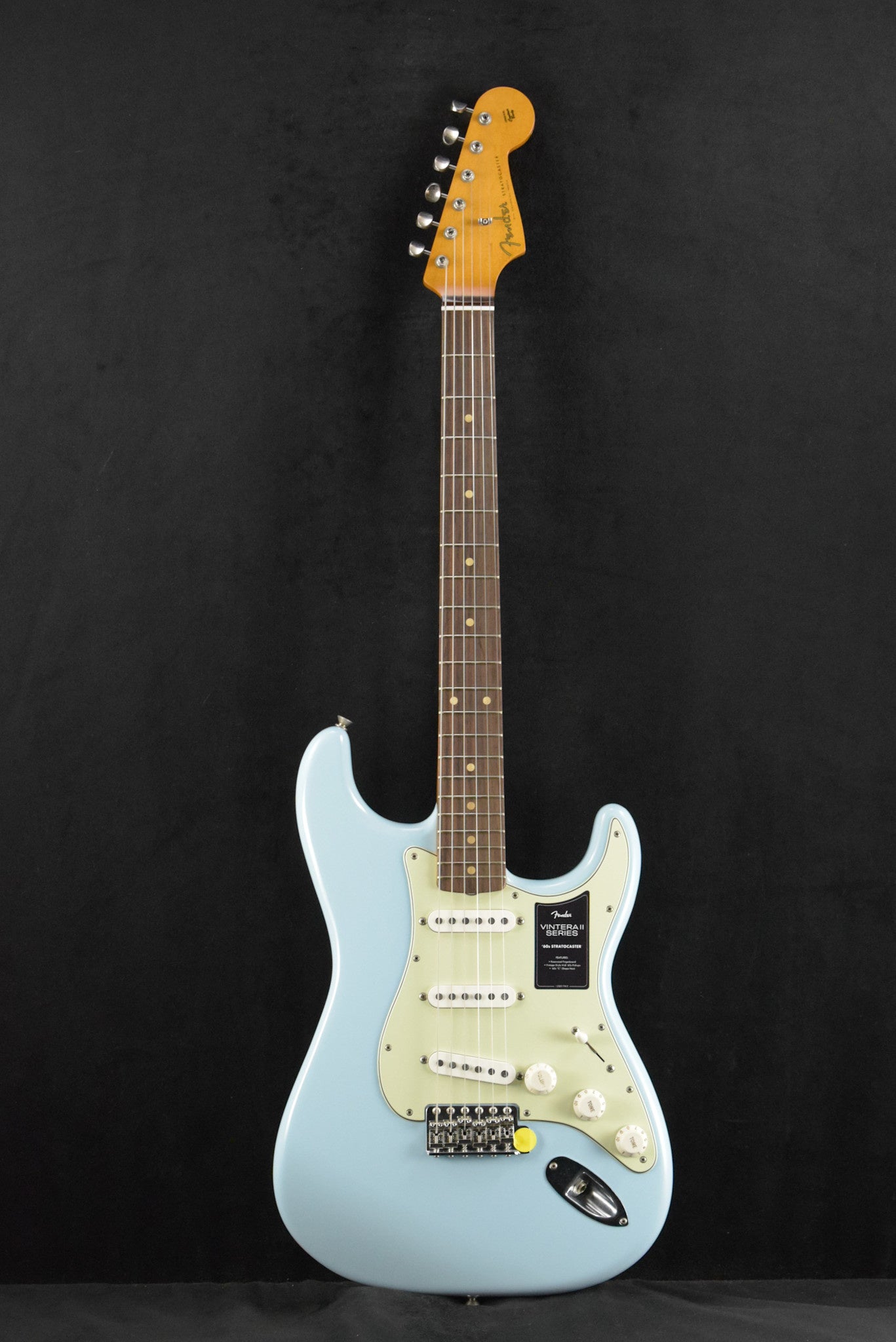 Fender Limited Edition Vintera II Road Worn '60s Stratocaster Sonic Blue Rosewood Fingerboard
