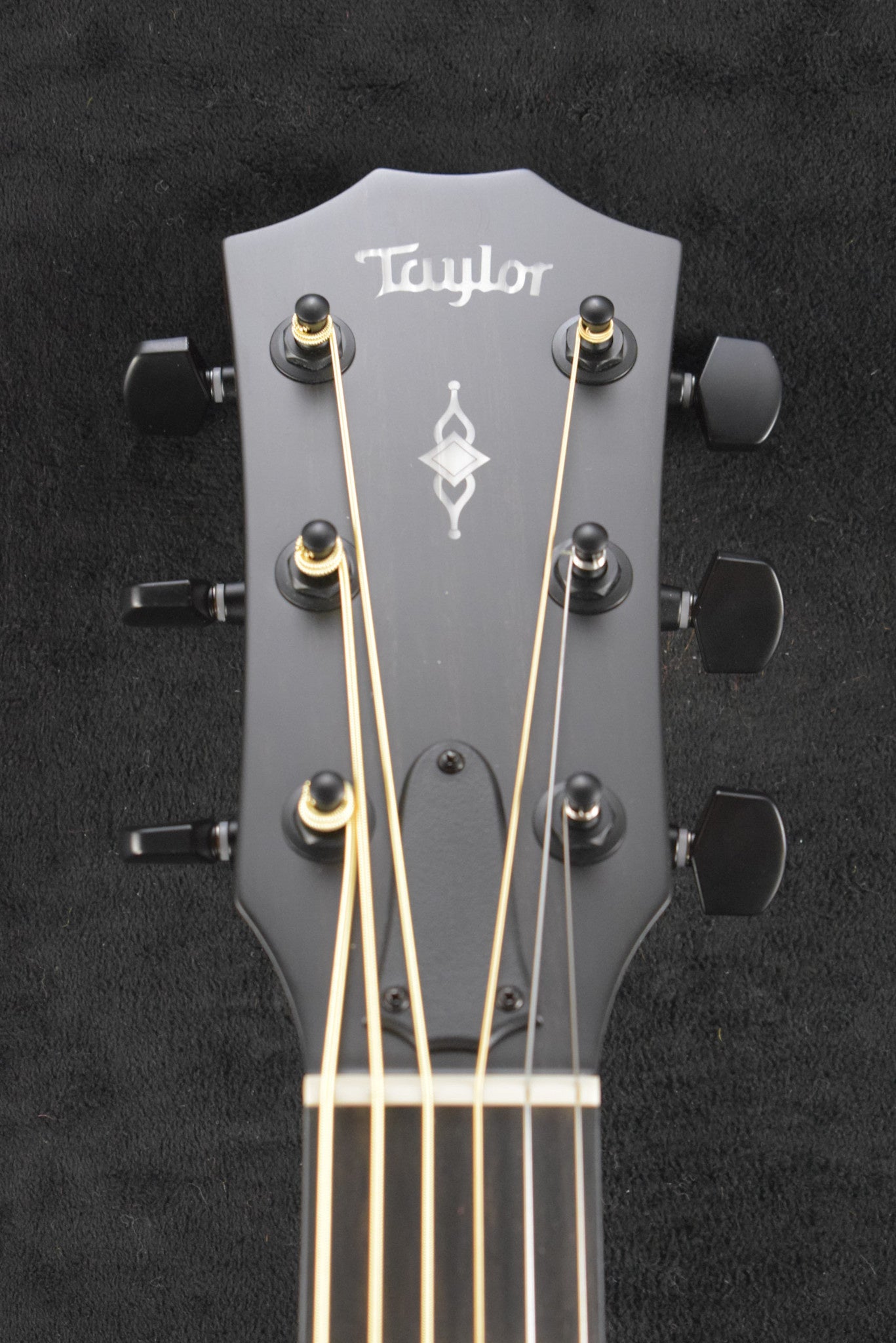 Taylor 324ce Baritone-6 LTD Shaded Edgeburst
