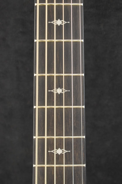 Taylor 324ce Baritone-6 LTD Shaded Edgeburst