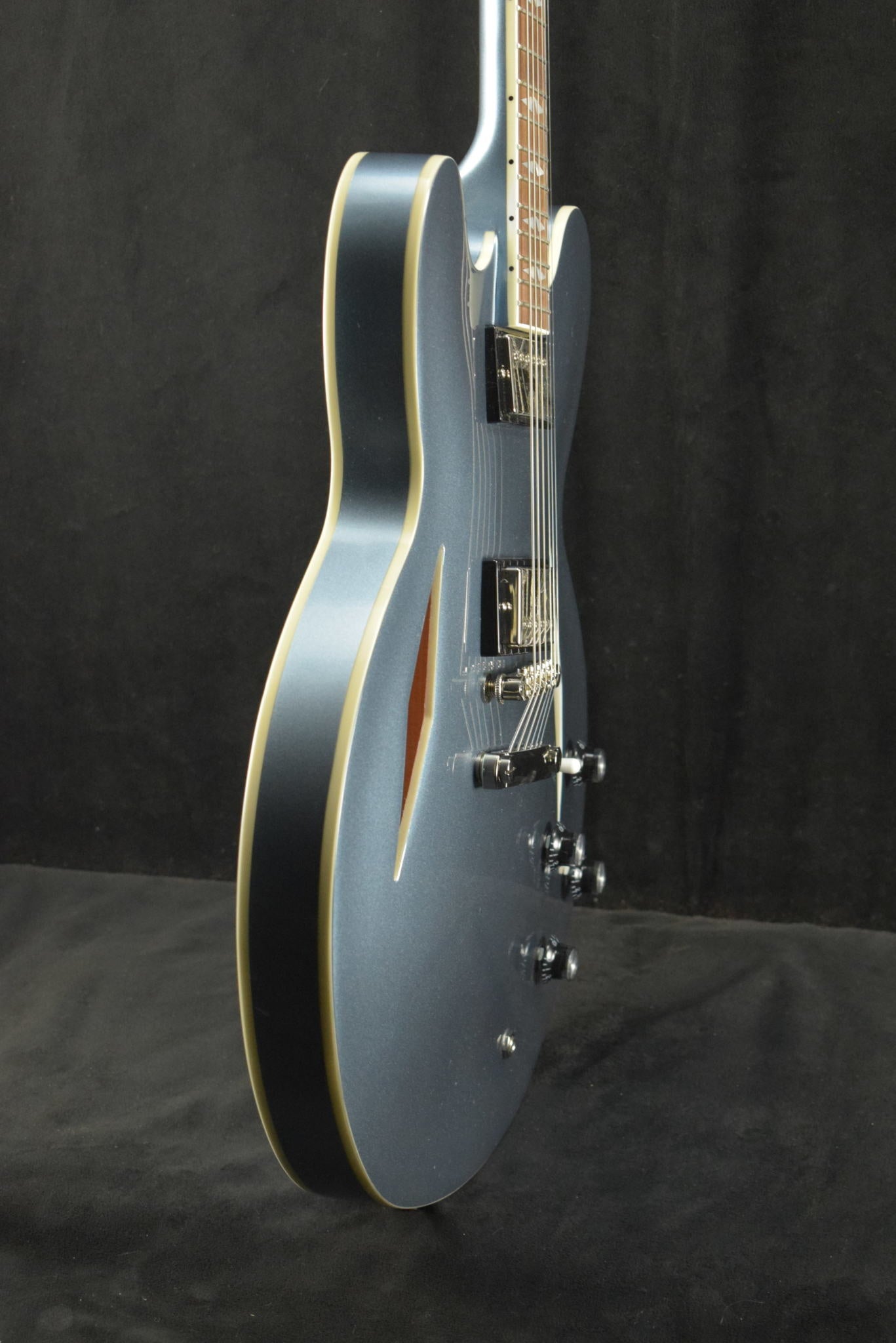 Epiphone Dave Grohl DG-335 Pelham Blue
