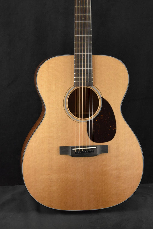 Martin Custom Shop 000/OM Auditorium Quilted Pommele Sapele Sitka Spruce VTS Natural