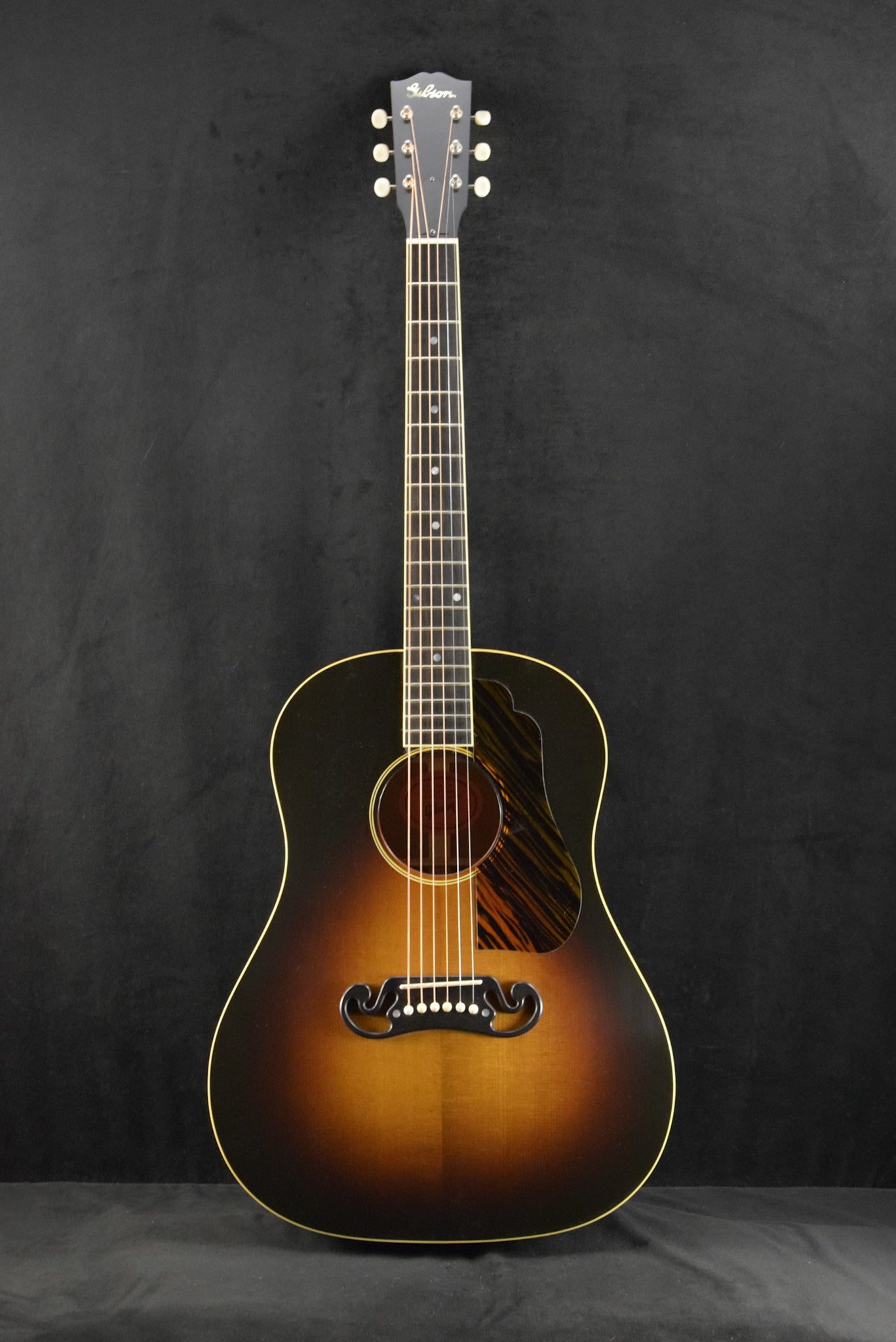 Gibson Custom Shop 1939 J-55 Faded Vintage Sunburst