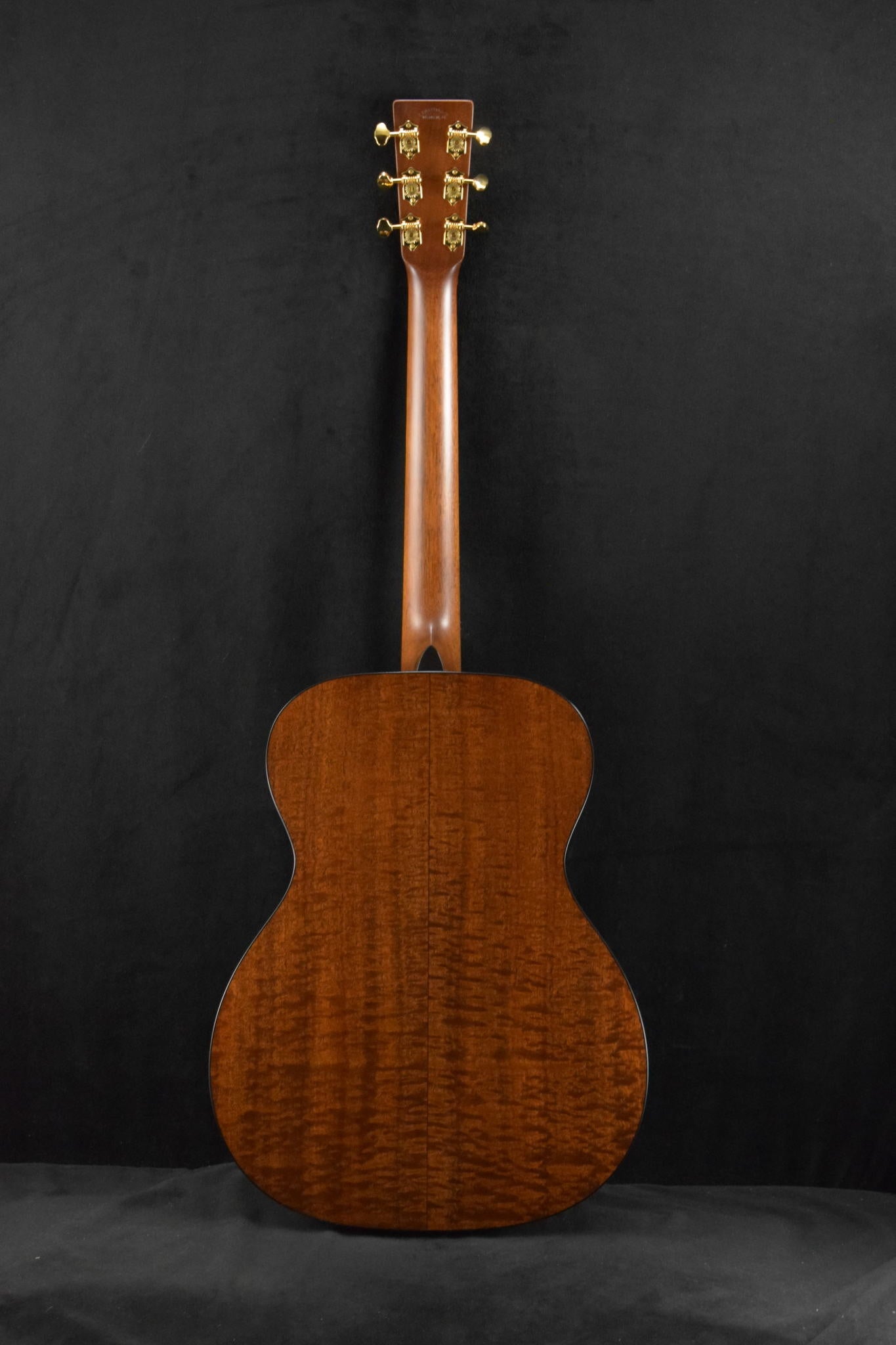 Martin Custom Shop 000/OM Auditorium Quilted Pommele Sapele Sitka Spruce VTS Natural