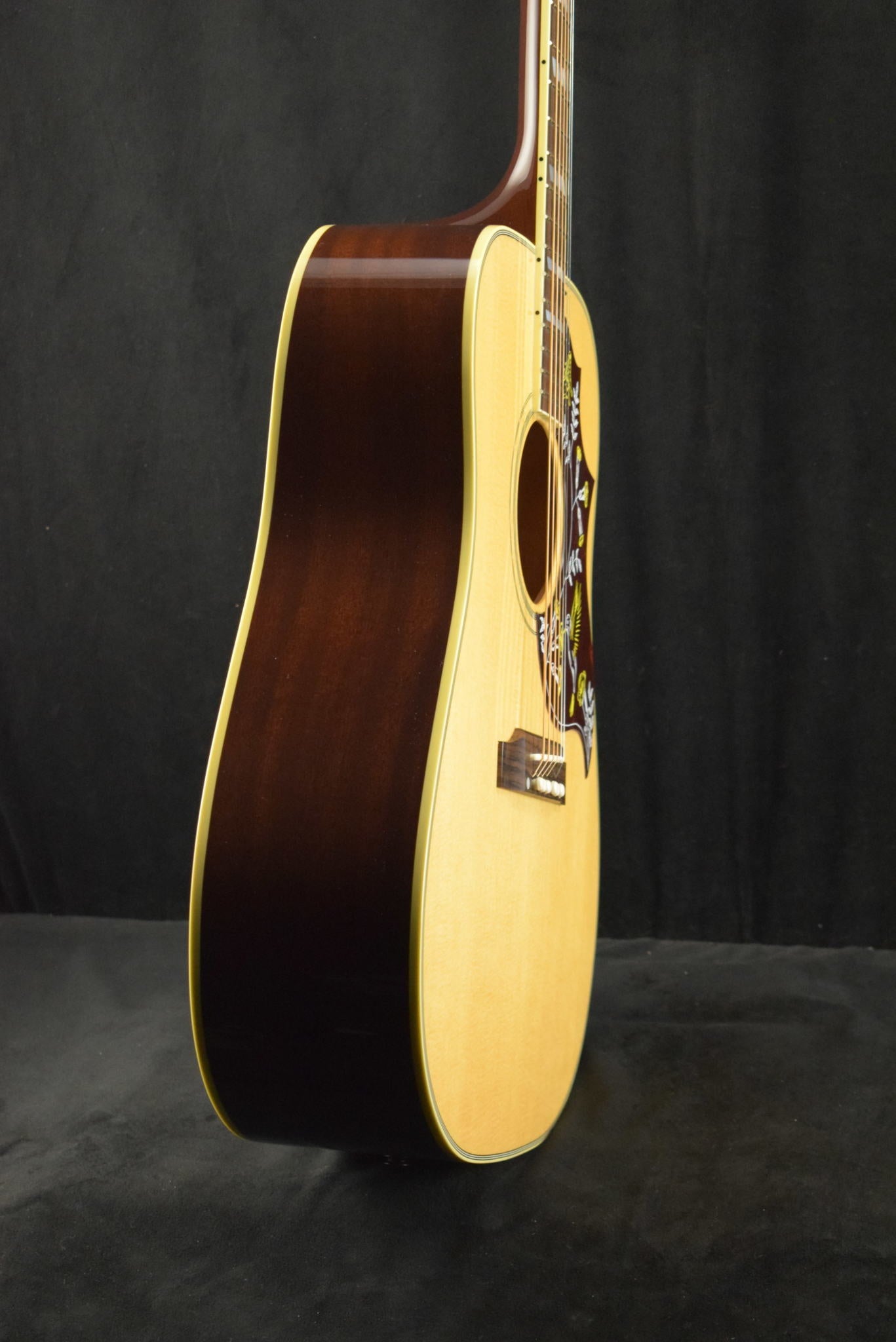 Gibson Hummingbird Original Antique Natural