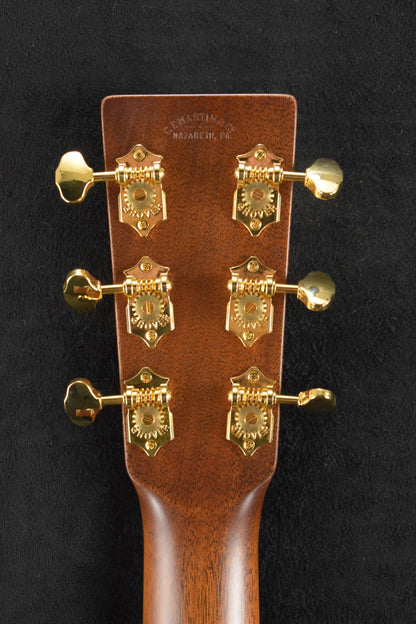 Martin Custom Shop 000/OM Auditorium Quilted Pommele Sapele Sitka Spruce VTS Natural