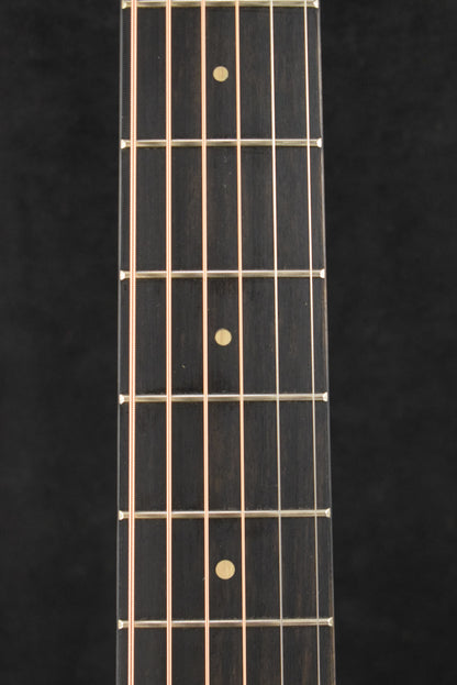 Taylor Gold Label 517e SB Sunburst w/ Firestripe Pickguard