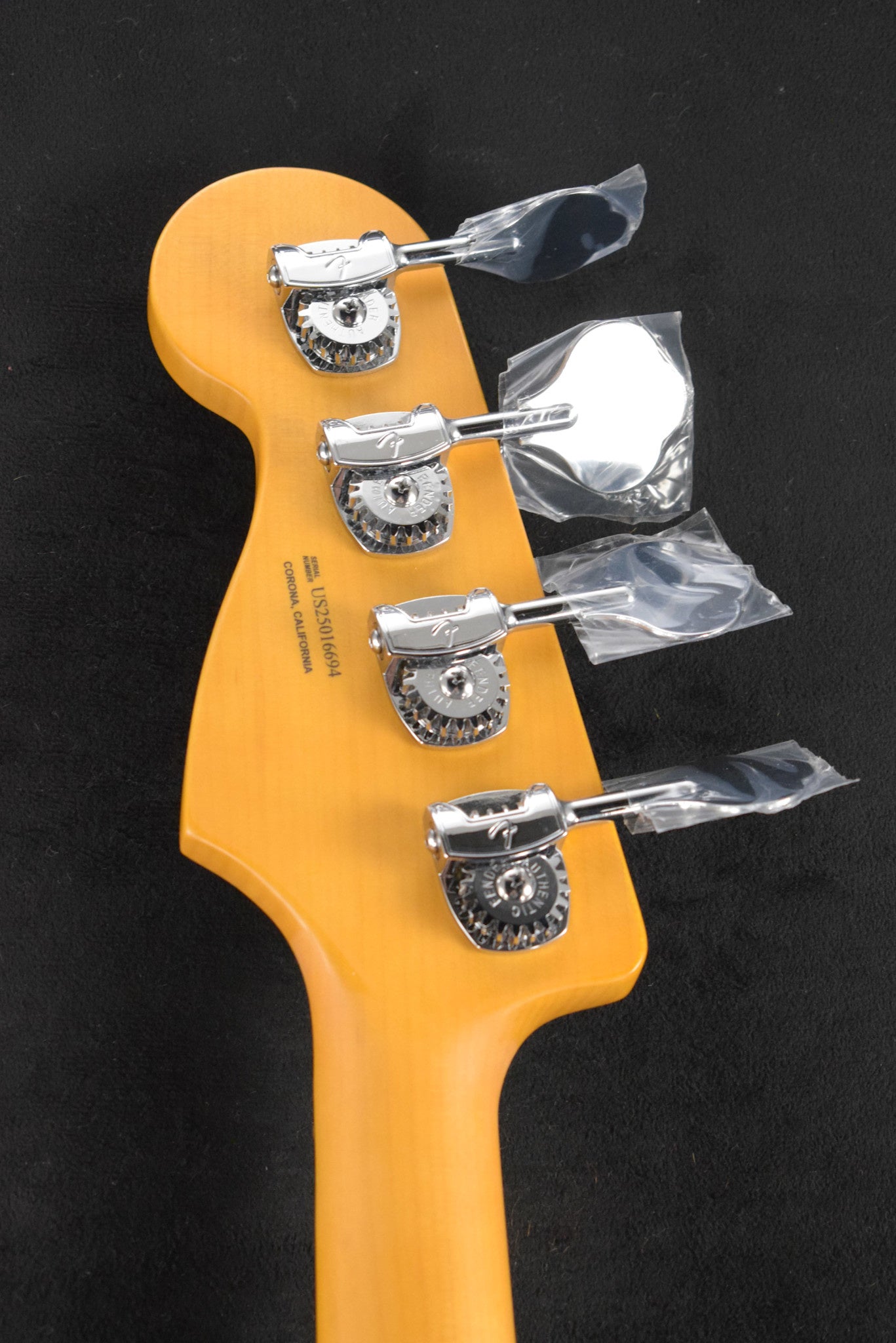 Fender American Ultra II Meteora Bass Ultraburst Ebony Fingerboard