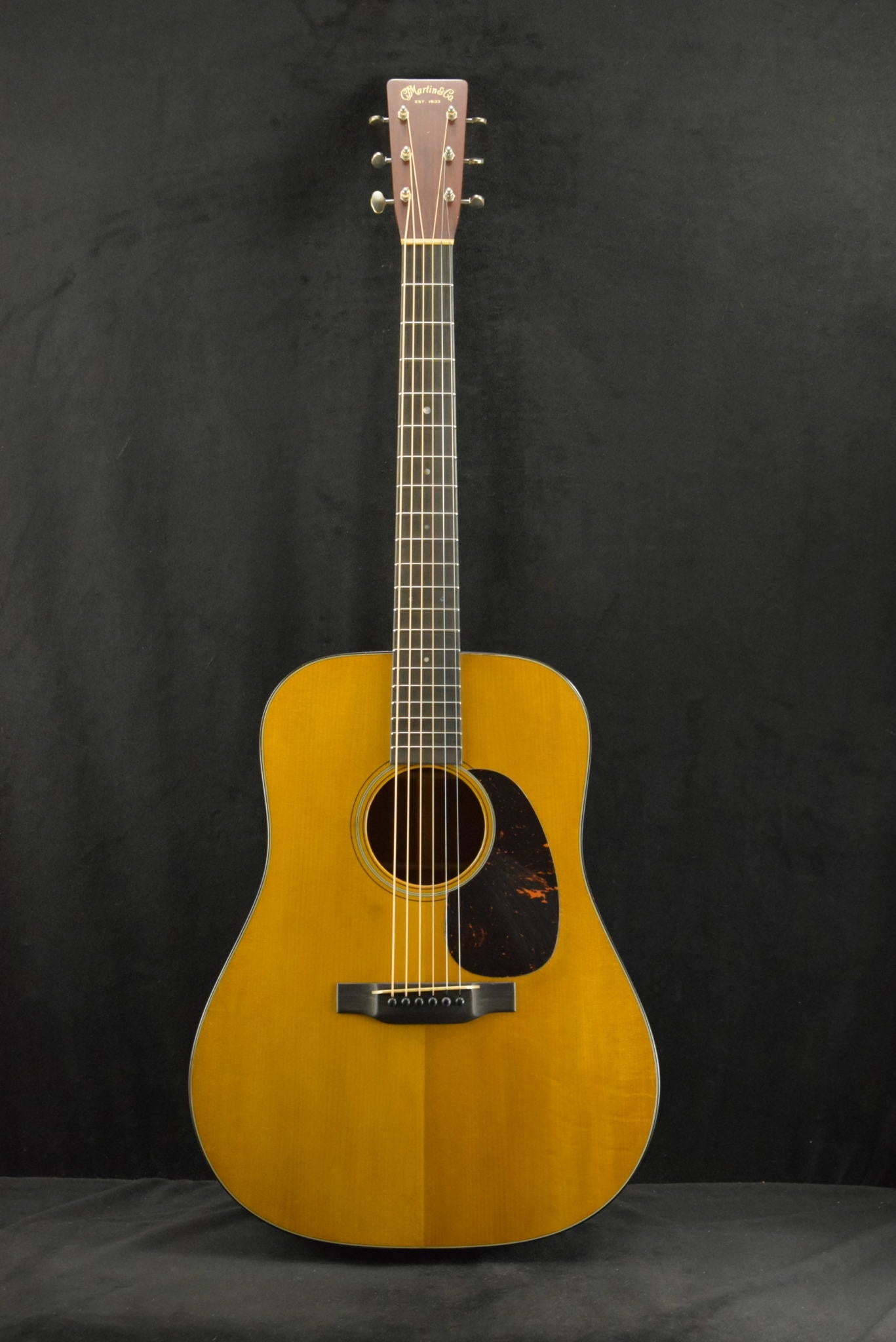 Martin Custom Shop D-18 Authentic 1937 VTS Aged Natural