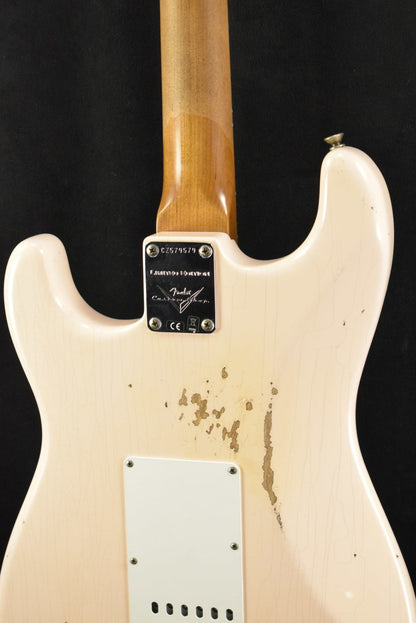 Fender Limited Edition '64 Stratocaster Relic - Super Faded Aged Shell Pink