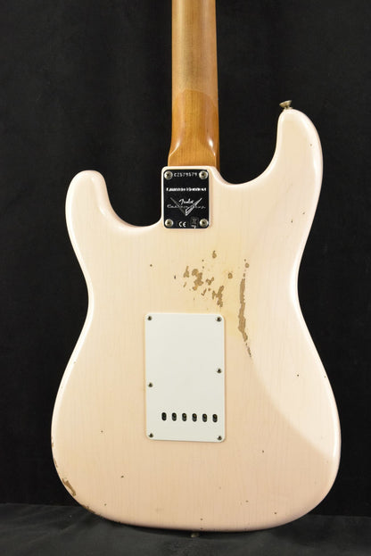 Fender Limited Edition '64 Stratocaster Relic - Super Faded Aged Shell Pink