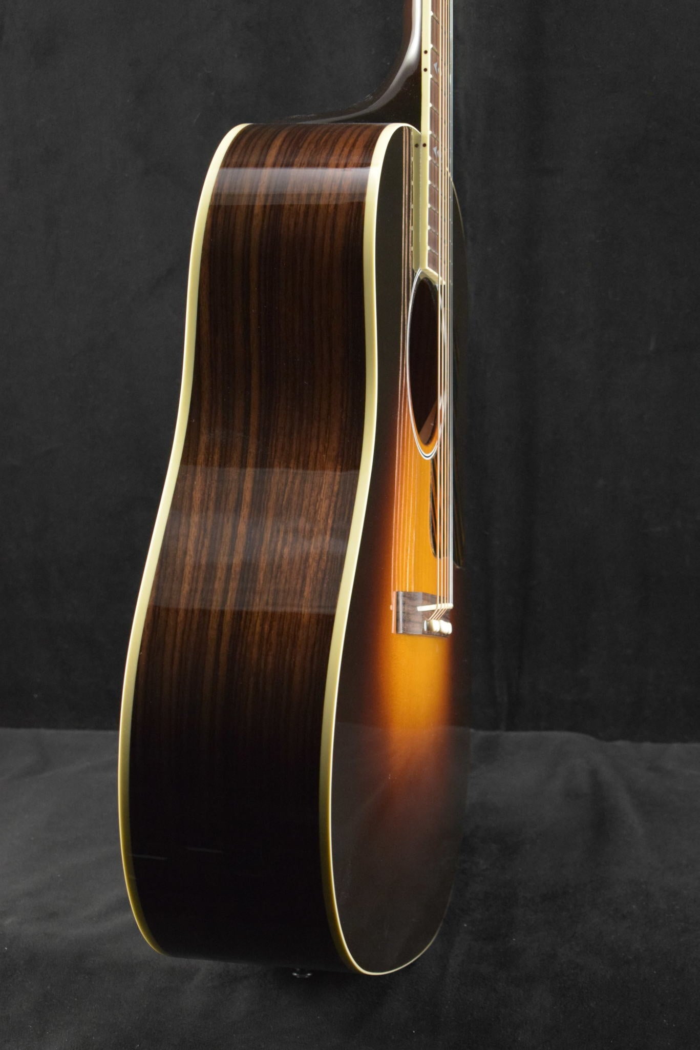 Gibson Custom Shop Advanced Jumbo Adirondack Red Spruce Top Vintage Sunburst Fuller's Exclusive