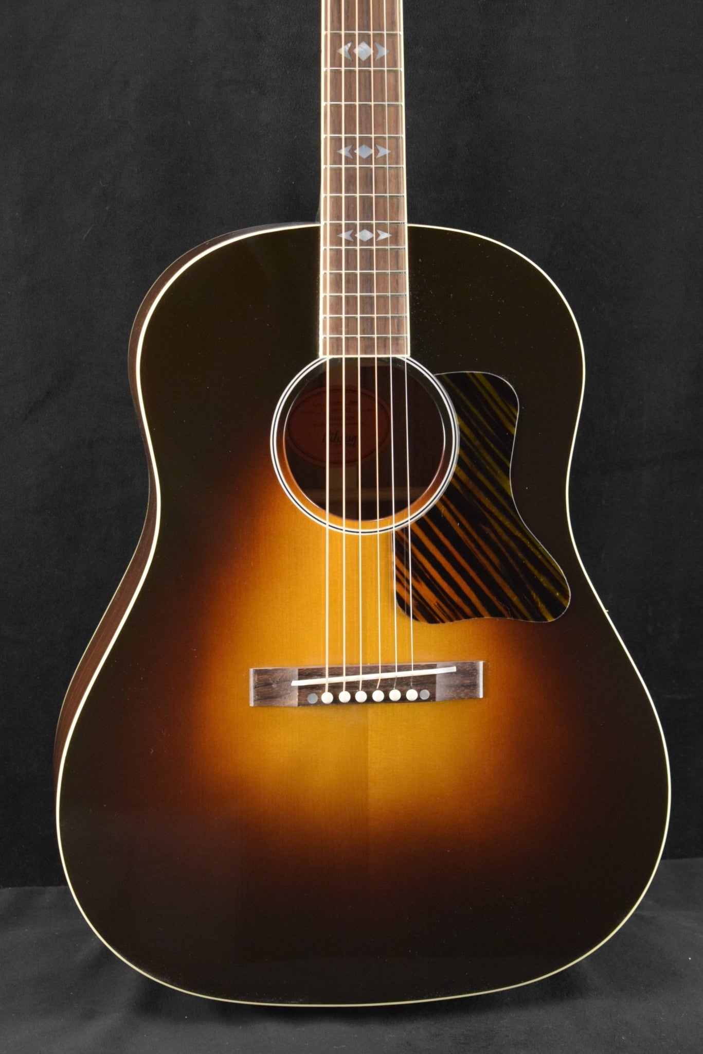 Gibson Custom Shop Advanced Jumbo Adirondack Red Spruce Top Vintage Sunburst Fuller's Exclusive