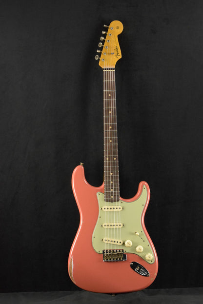 Fender Limited Edition '60 Stratocaster Relic - Faded Aged Tahitian Coral 3A Rosewood Fingerboard