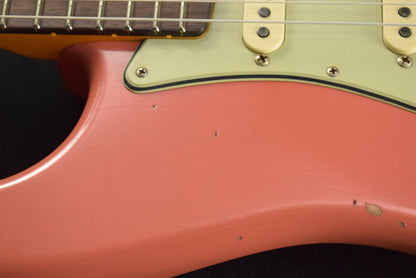 Fender Limited Edition '60 Stratocaster Relic - Faded Aged Tahitian Coral 3A Rosewood Fingerboard