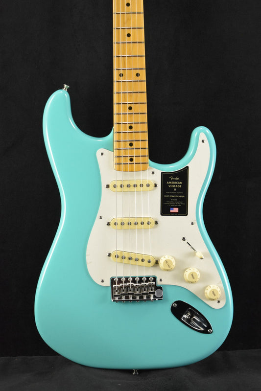 Fender American Vintage II 1957 Stratocaster Sea Foam Green Maple Fingerboard