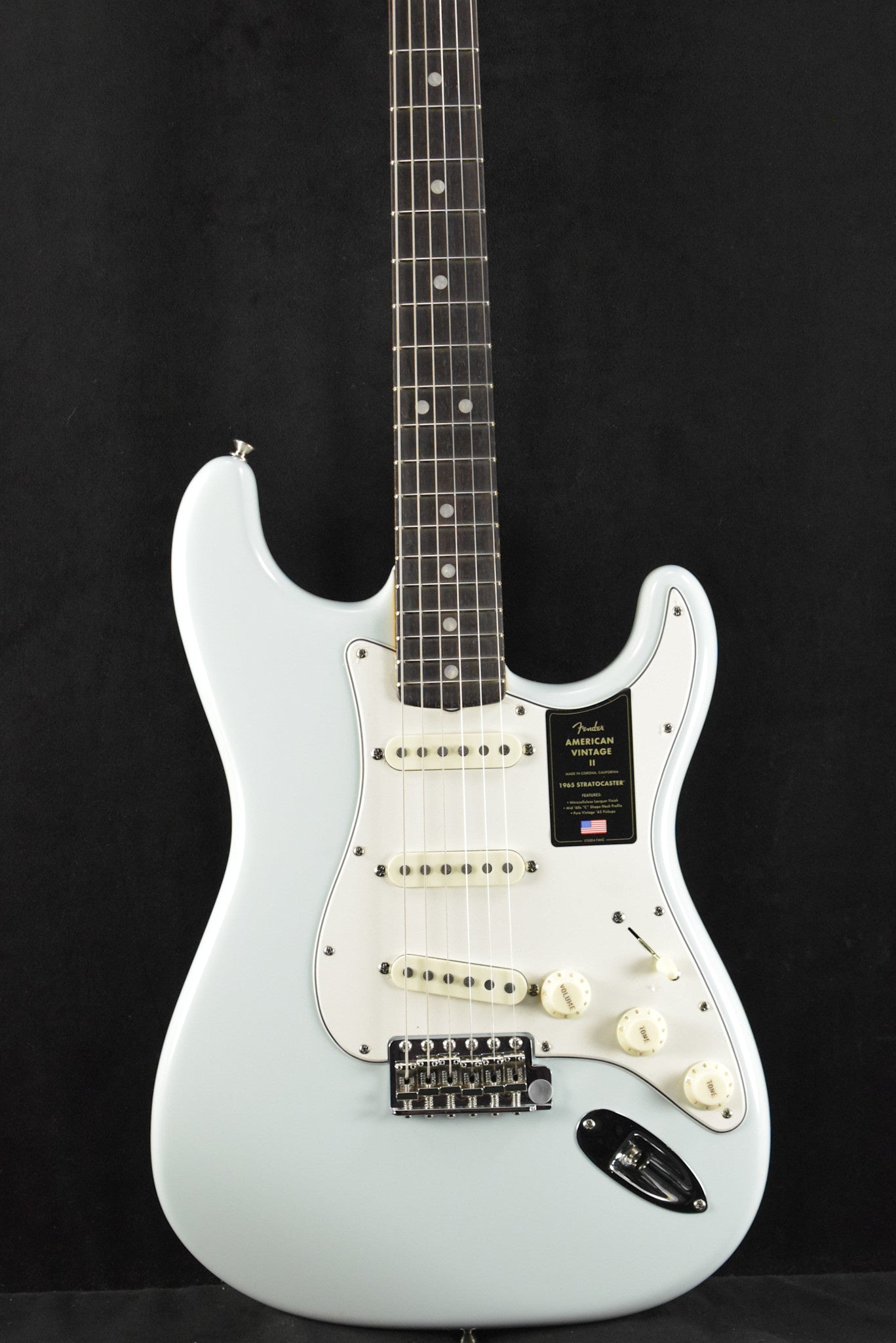 Fender American Vintage II 1965 Stratocaster Sonic Blue Round-Lam Rosewood Fingerboard