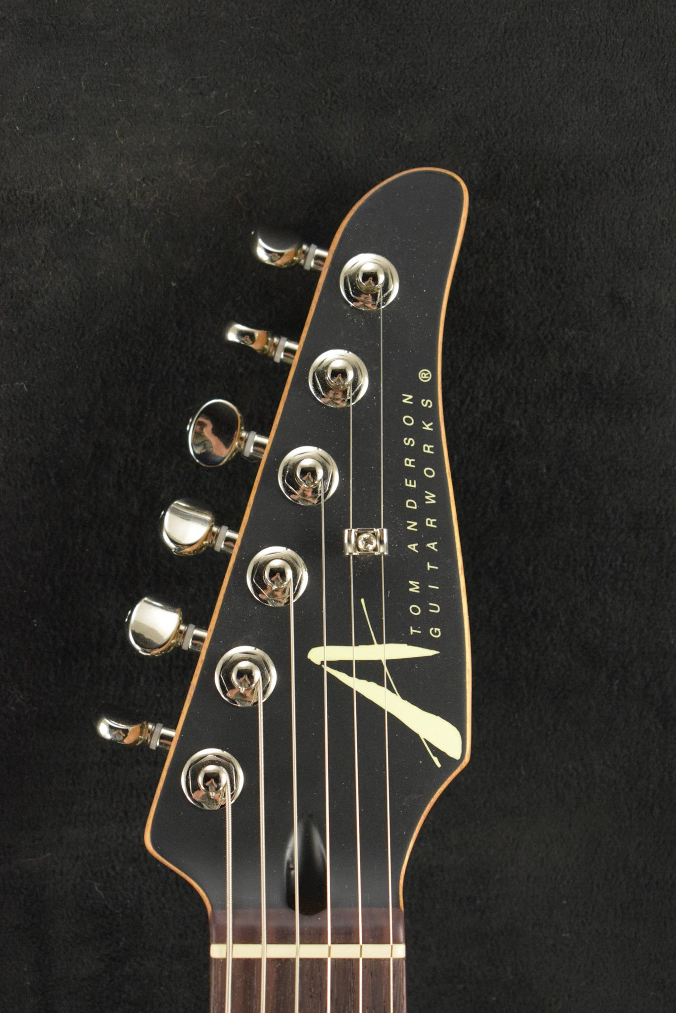 Tom Anderson Wolfhound Satin Organic Grain White with Black